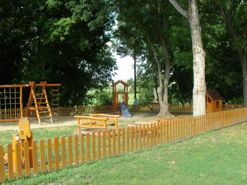 Kacó Napközi Otthonos Óvoda - Zsámbok